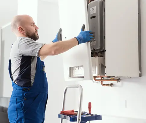 Contrôle technique et maintenance d'une chaudière bois, gaz ou biofioul en Alsace
